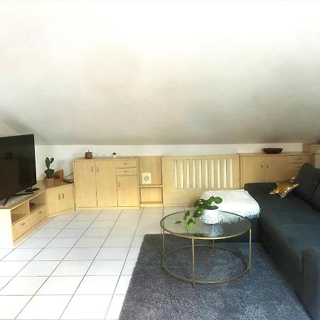 Moeblierte 3 Zimmer Apartment - Mit Smart Tv, Wlan Und Kostenfreie Parkplaetze Schloß Holte-Stukenbrock 외부 사진