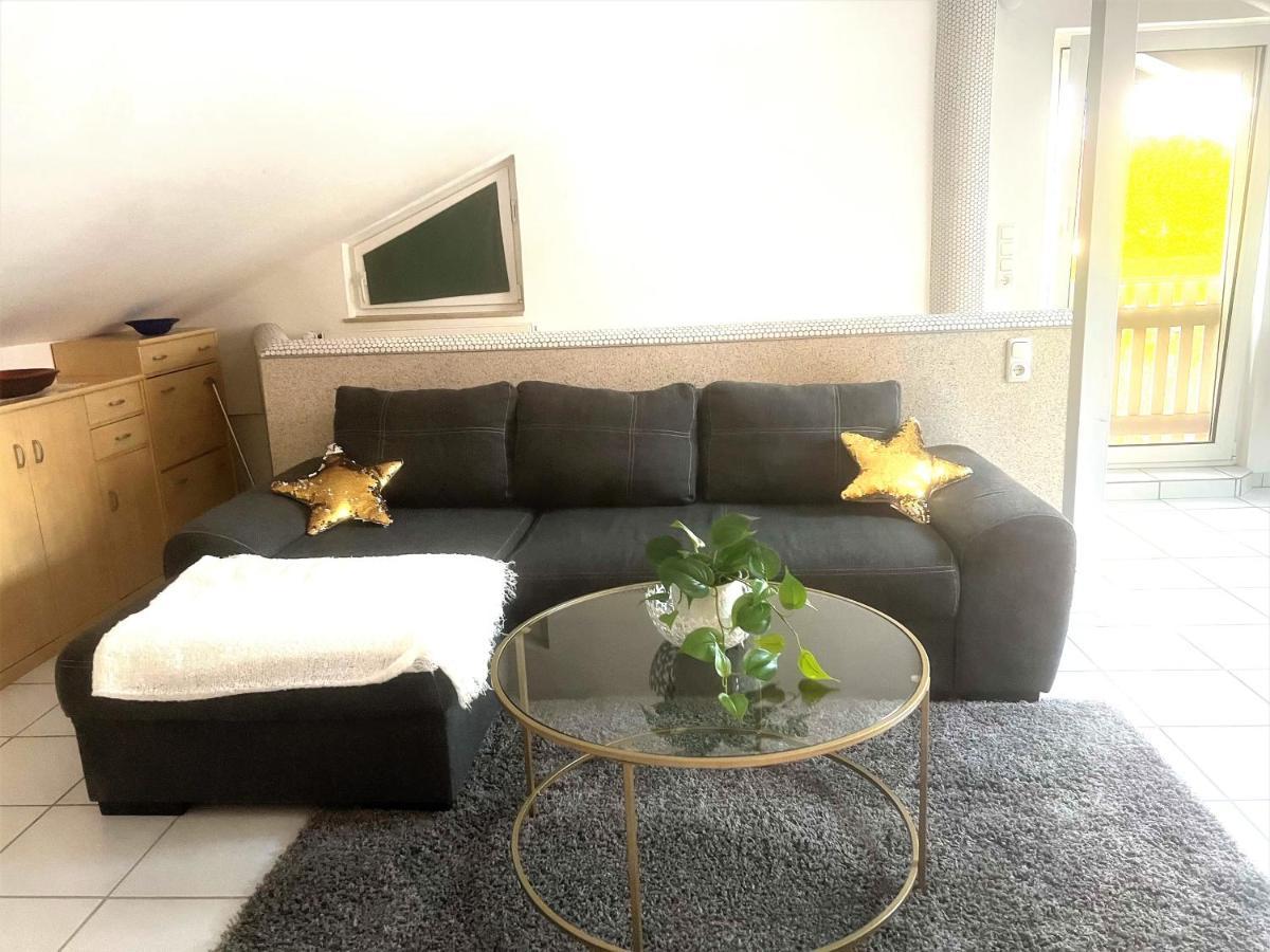 Moeblierte 3 Zimmer Apartment - Mit Smart Tv, Wlan Und Kostenfreie Parkplaetze Schloß Holte-Stukenbrock 외부 사진